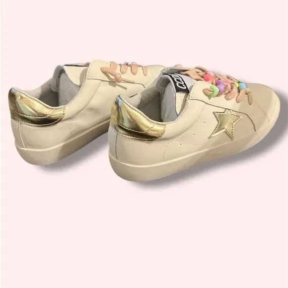 **NWT** Kids Cream and Gold Star Sneakers - Picture 2 of 5